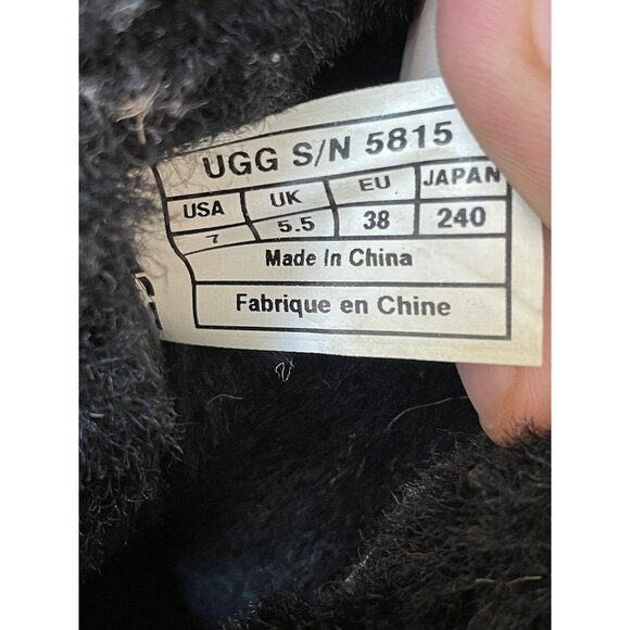 UGG Australia Women's Classic Black Winter Boots Size: 7 (5815) (F112) - Picture 7 of 8